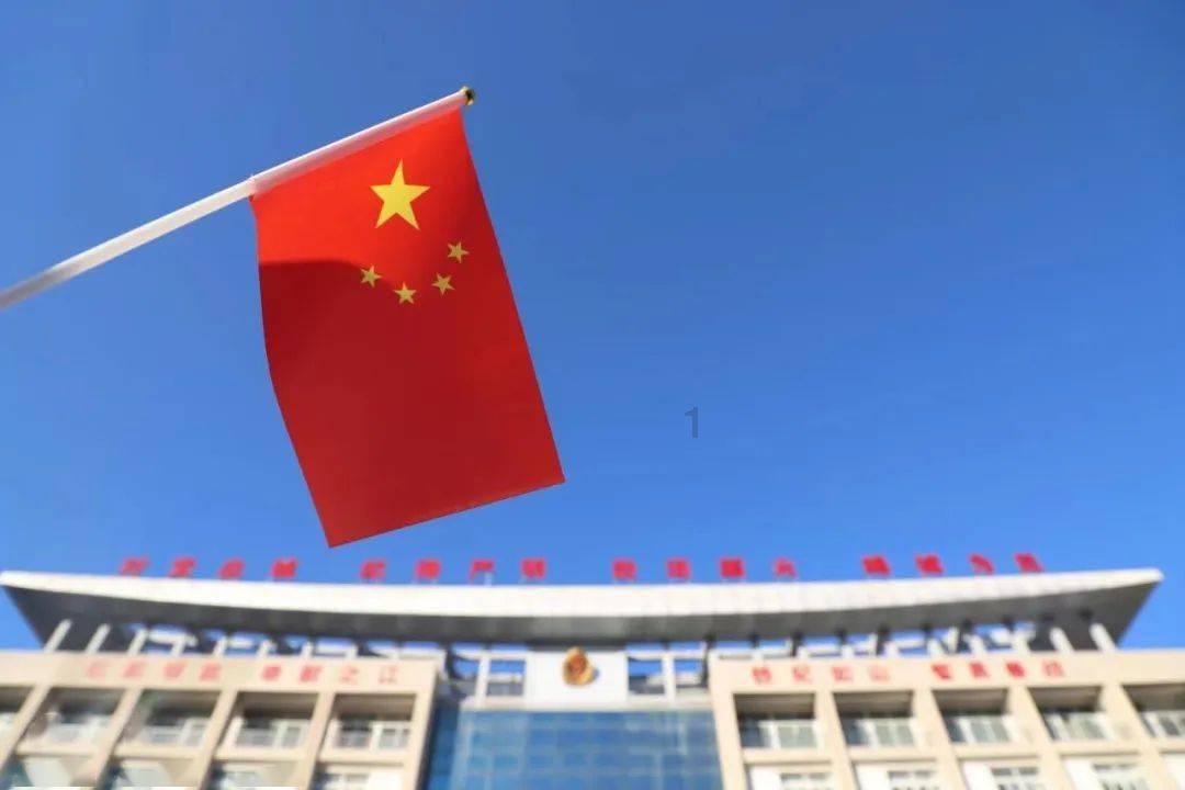 小萌妹的甜美装扮