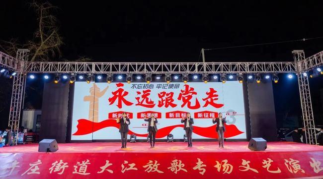 后排晕车有望彻底破解!宝马新专利:车顶投影还原外部景象